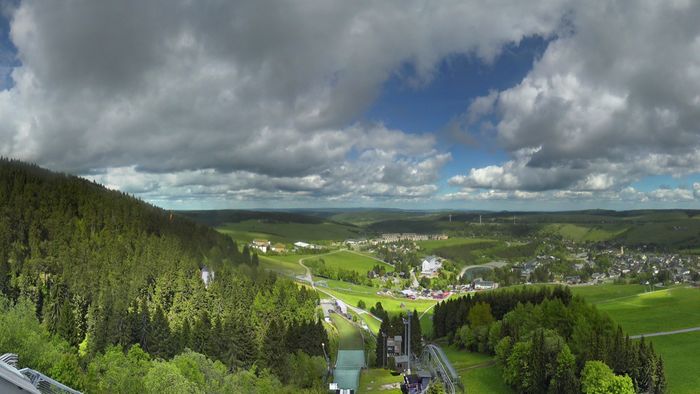 Mehr über den Artikel erfahren Wetter am Fichtelberg: Wann ist die beste Reisezeit?